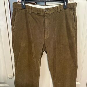Roundtree & Yorke Men’s Brown Corduroy Pants